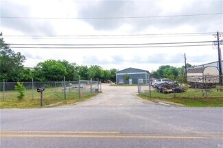 Plus de détails pour 10509 Old Manchaca Rd, Austin, TX - Industriel/Logistique à louer