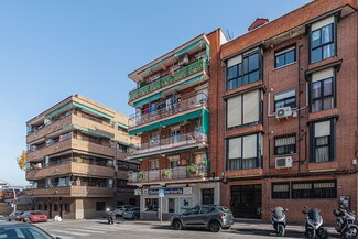 Plus de détails pour Local commercial à louer
