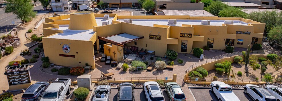 6501 N Cave Creek Rd, Cave Creek, AZ à louer - Photo de l’immeuble – Image 2 sur 4