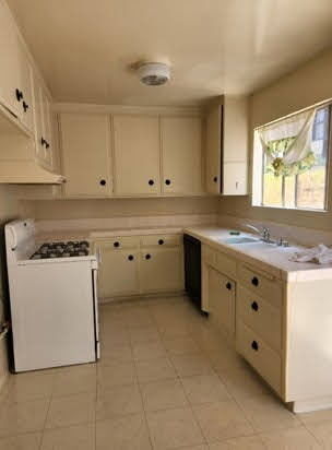 932 S Gramercy Pl, Los Angeles, CA à vendre - Photo intérieure – Image 3 sur 7