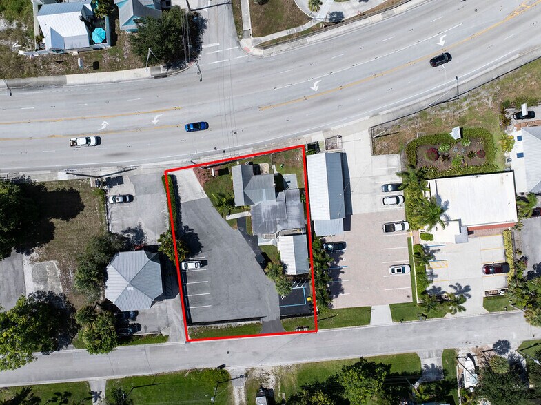 900 SW Martin Downs Blvd, Palm City, FL à louer - Photo de l’immeuble – Image 3 sur 22