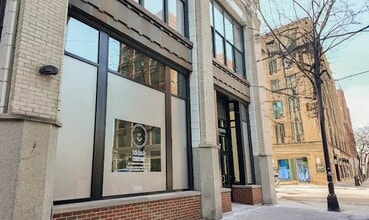 315 S Peoria St, Chicago, IL à louer Photo de l’immeuble– Image 1 sur 2