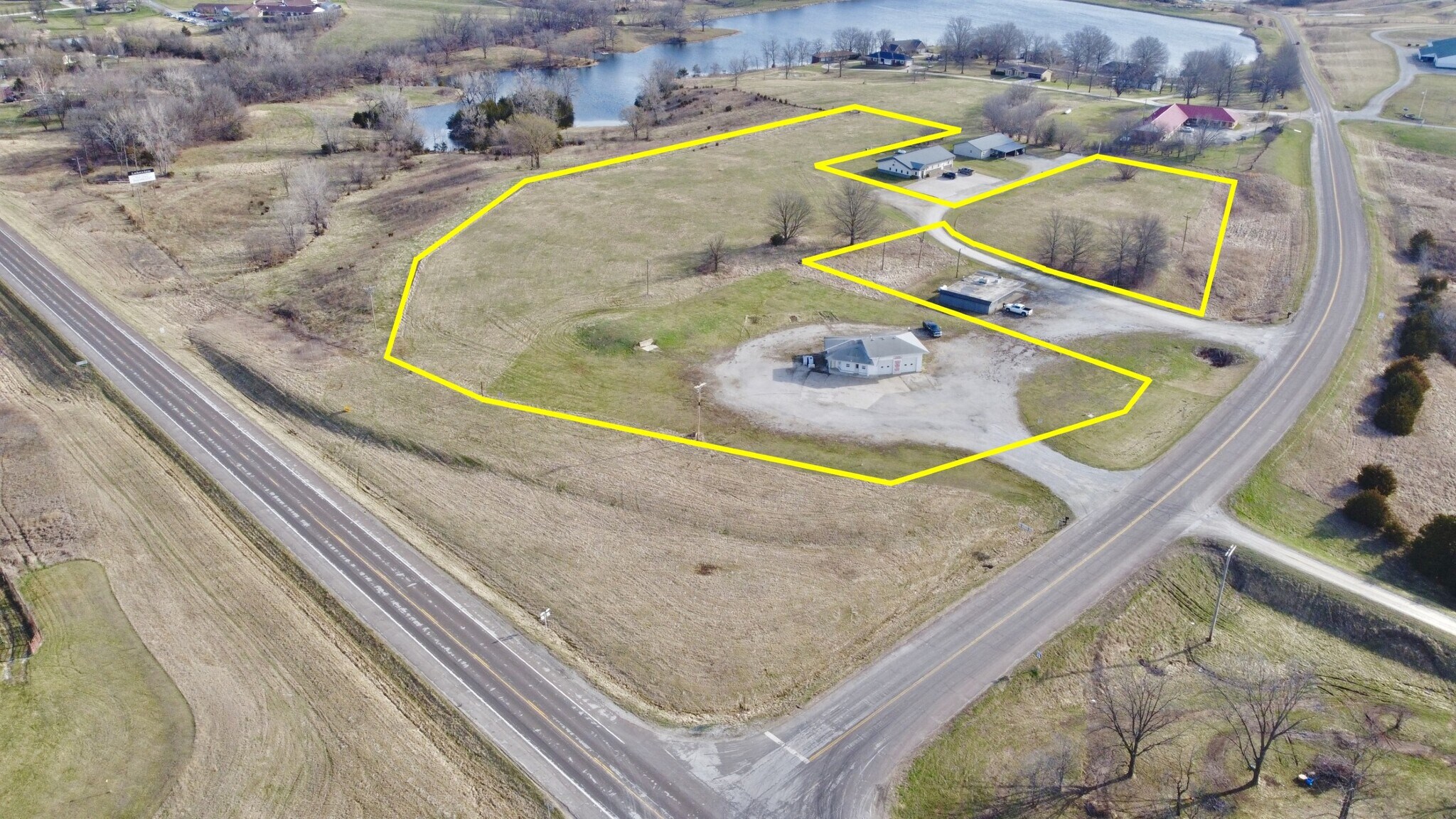 52268-A Business Highway 5, Milan, MO à vendre Photo principale– Image 1 sur 11