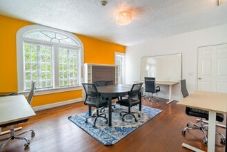 2531 Central Ave, Saint Petersburg, FL à louer Photo intérieure– Image 1 sur 5