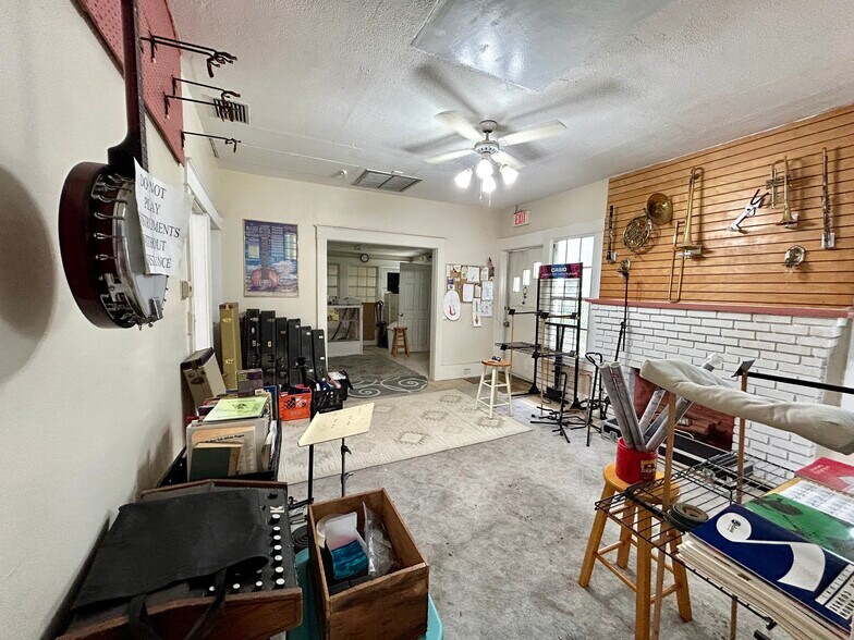2710 W Manatee Ave, Bradenton, FL à vendre - Photo intérieure – Image 3 sur 7