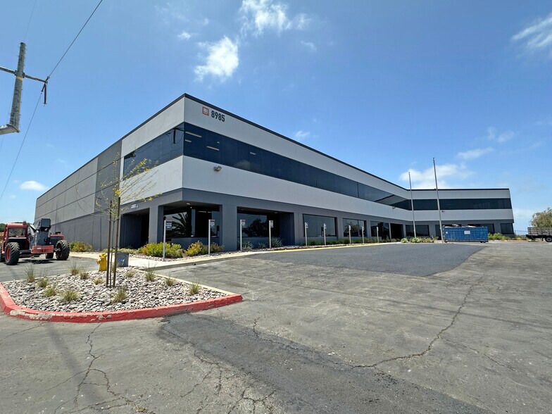 8985 Crestmar Pt, San Diego, CA à louer - Photo de l’immeuble – Image 1 sur 11