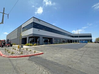 Plus de détails pour 8985 Crestmar Pt, San Diego, CA - Industriel/Logistique à louer