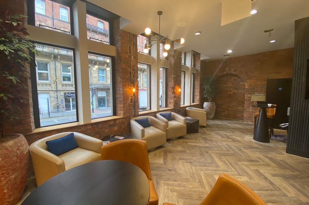 56 Wellington St, Leeds à louer Photo intérieure– Image 1 sur 2