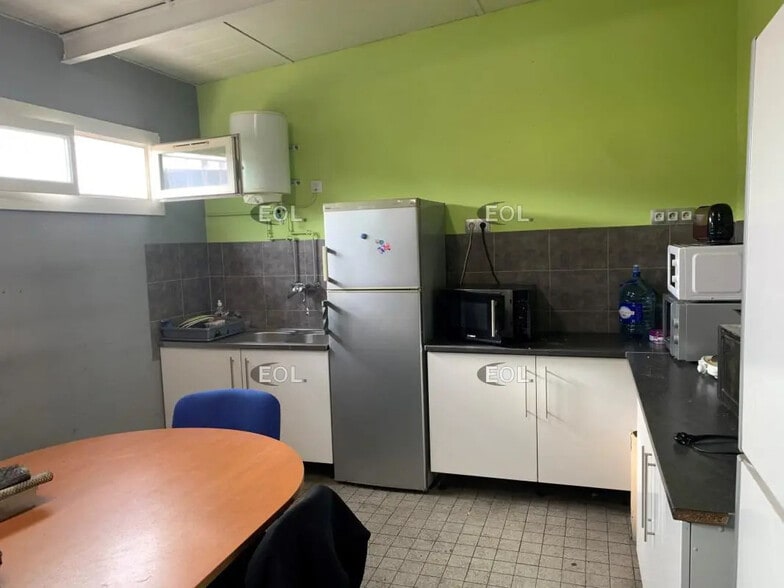 Local d’activités dans Sorgues à louer - Photo intérieure – Image 3 sur 5