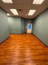 7570 Norman Rockwell Ln, Las Vegas, NV à vendre Photo intérieure– Image 2 sur 14
