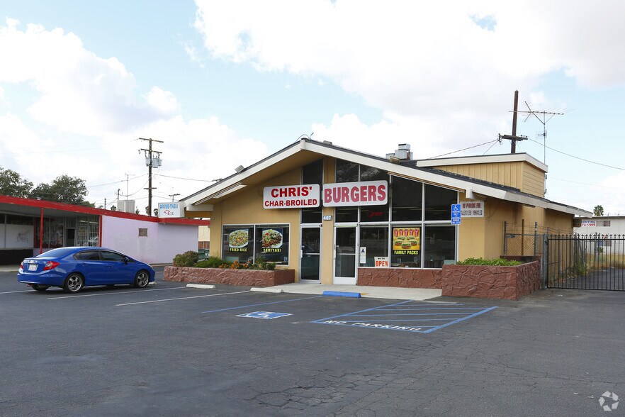 407 Iowa Ave, Riverside, CA à vendre - Photo de l’immeuble – Image 3 sur 9