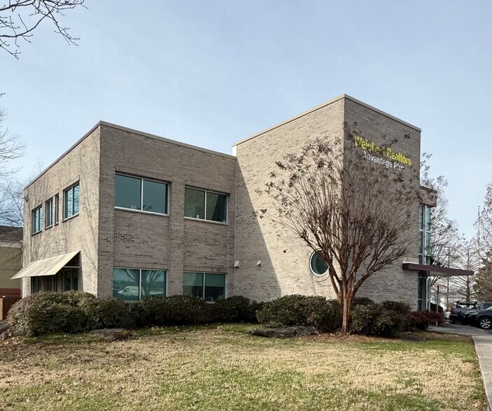 10160 Parkside Dr, Knoxville, TN à louer - Photo de l’immeuble – Image 3 sur 13