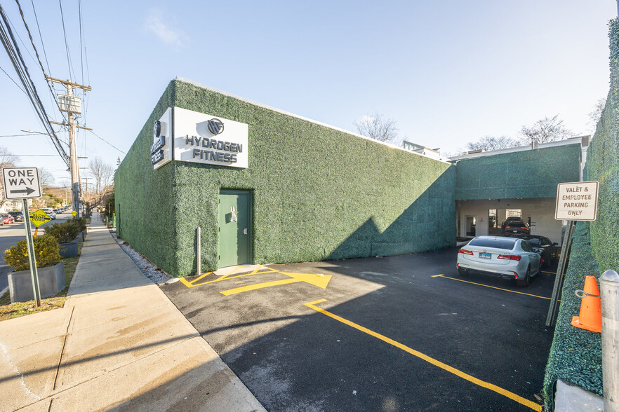 13 Riverdale Ave, Port Chester, NY à vendre - Photo de l’immeuble – Image 1 sur 13