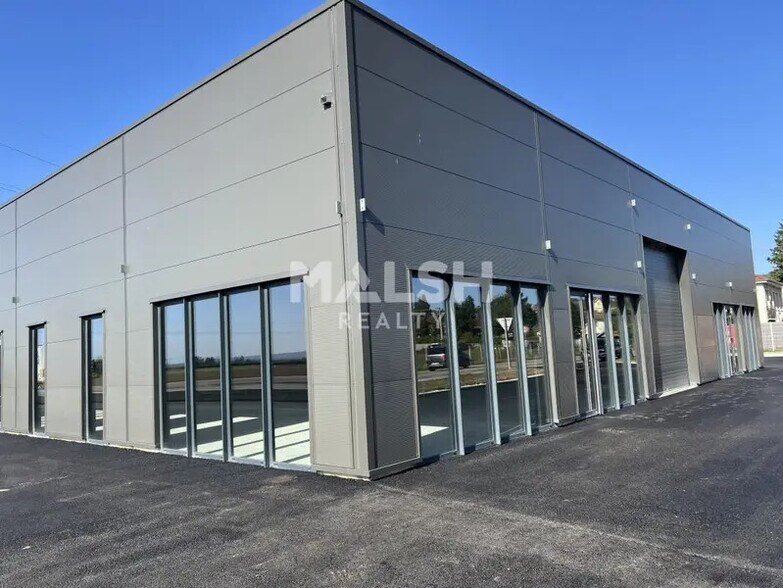 Local commercial dans La Côte-Saint-André à louer - Photo de l’immeuble – Image 1 sur 5