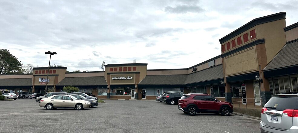 5700 Quince Rd, Memphis, TN à louer - Photo de l’immeuble – Image 2 sur 16