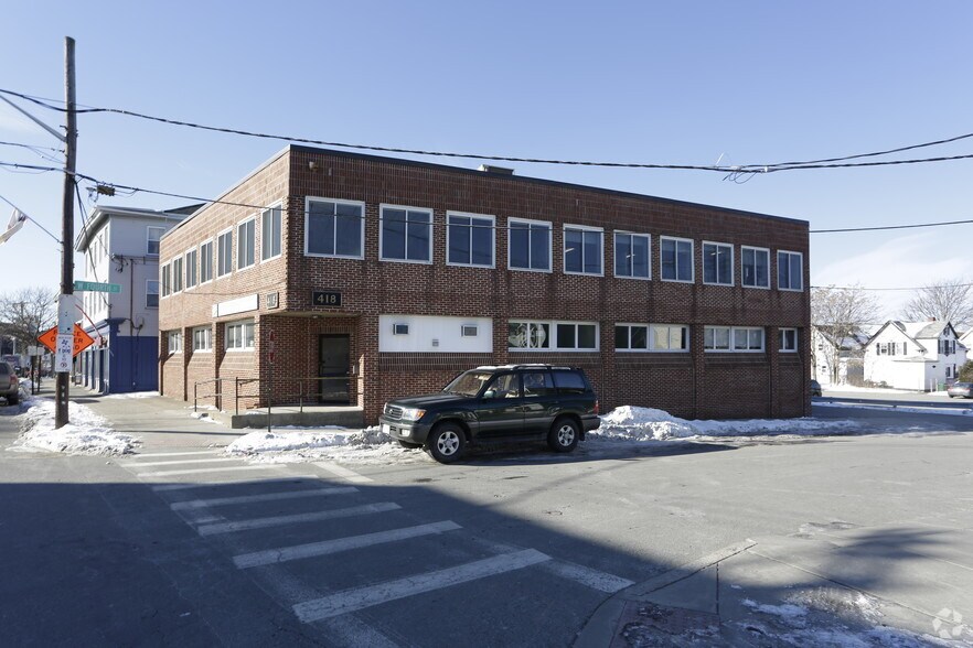 418 Bridge St, Lowell, MA à vendre - Photo de l’immeuble – Image 3 sur 6