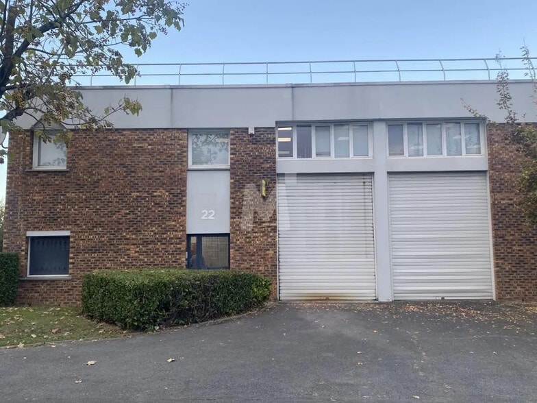 Local d'activités dans Lisses à vendre - Photo de l’immeuble – Image 2 sur 11