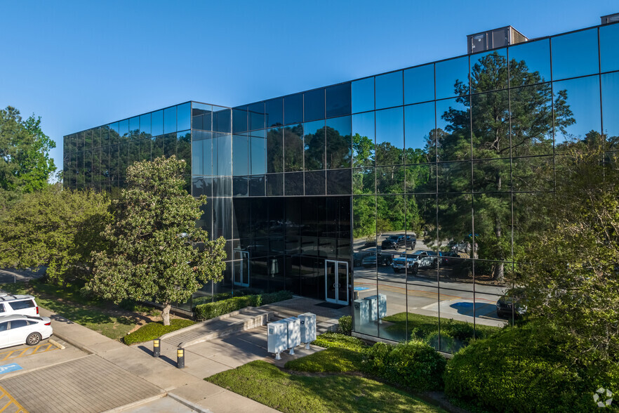 719 Sawdust Rd, The Woodlands, TX à louer - Photo de l’immeuble – Image 2 sur 4