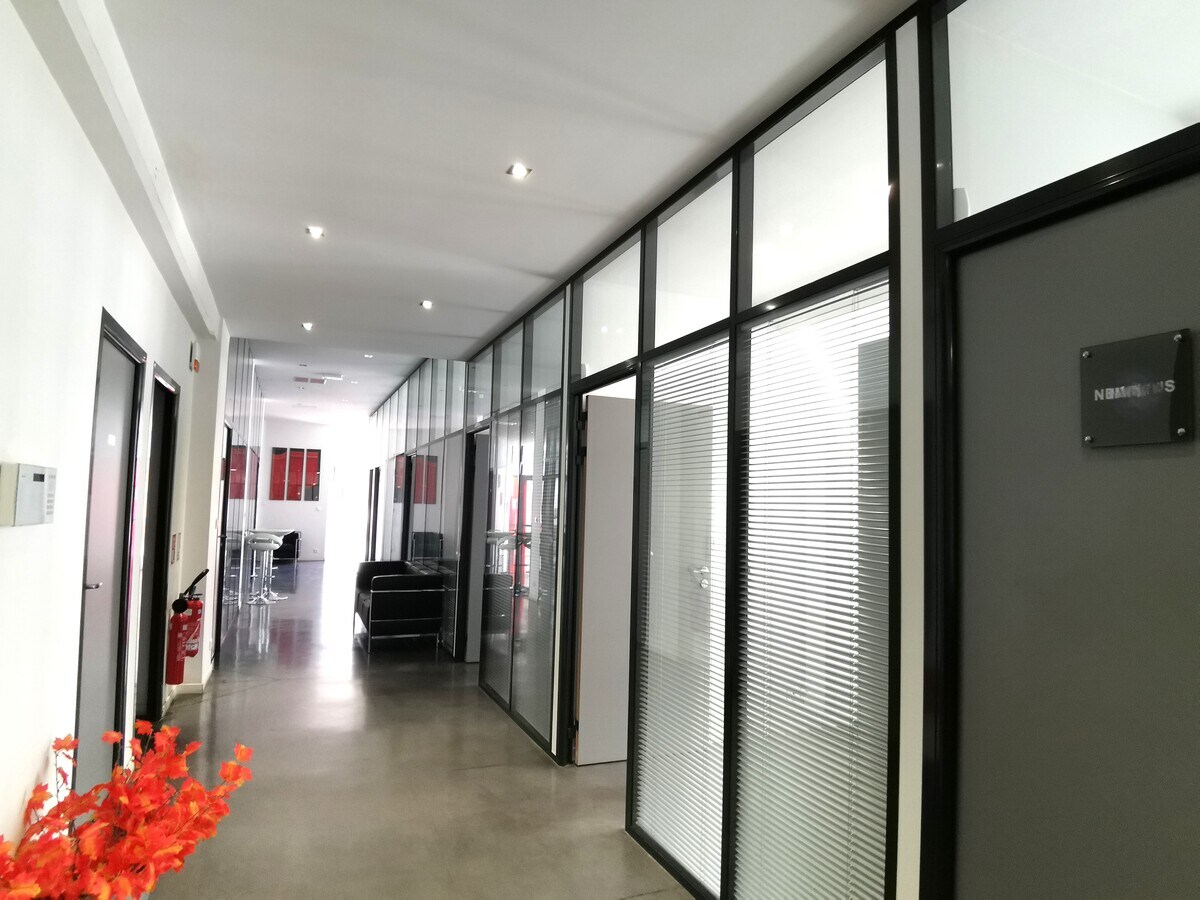 33 B Quai Arloing, Lyon, RHO 69009 - Lot 26-27 -  - Photo intérieure - Image 2 of 9
