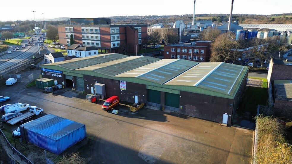 Rawmarsh Rd, Rotherham à louer - Photo de l’immeuble – Image 2 sur 7
