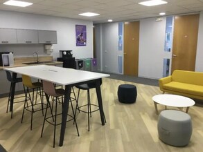 Bureau dans Aubervilliers à louer Photo intérieure– Image 2 sur 2