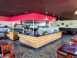 15928 Ventura Blvd, Encino, CA à louer Photo intérieure– Image 1 sur 15