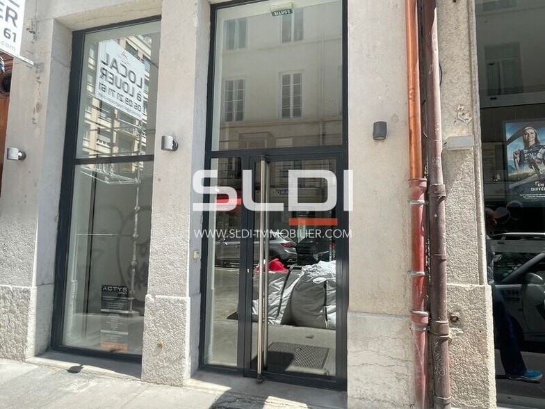 Local commercial dans Lyon à louer - Photo de l’immeuble – Image 1 sur 6