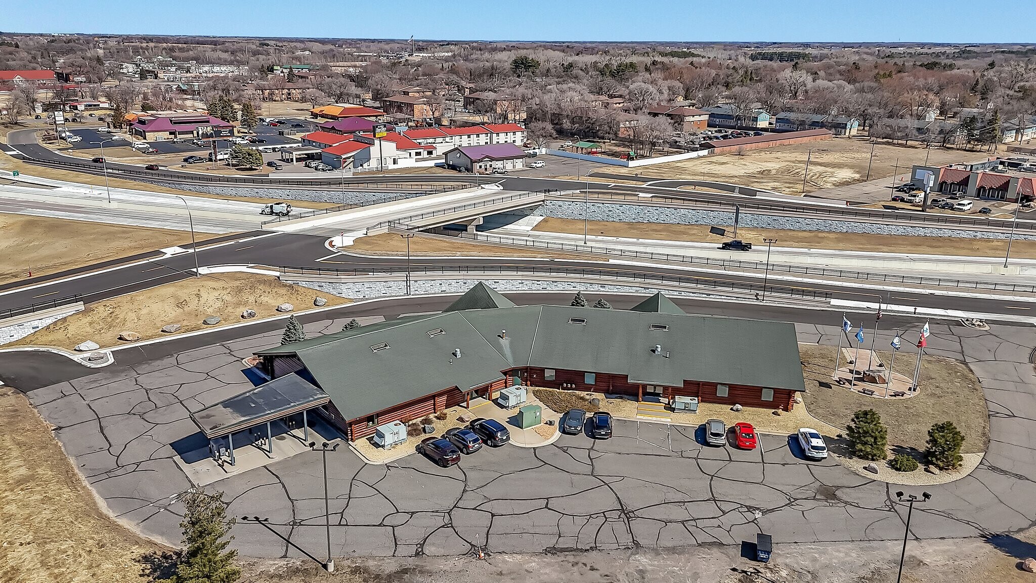 525 Highway 10 S, Saint Cloud, MN à louer Photo principale– Image 1 sur 8