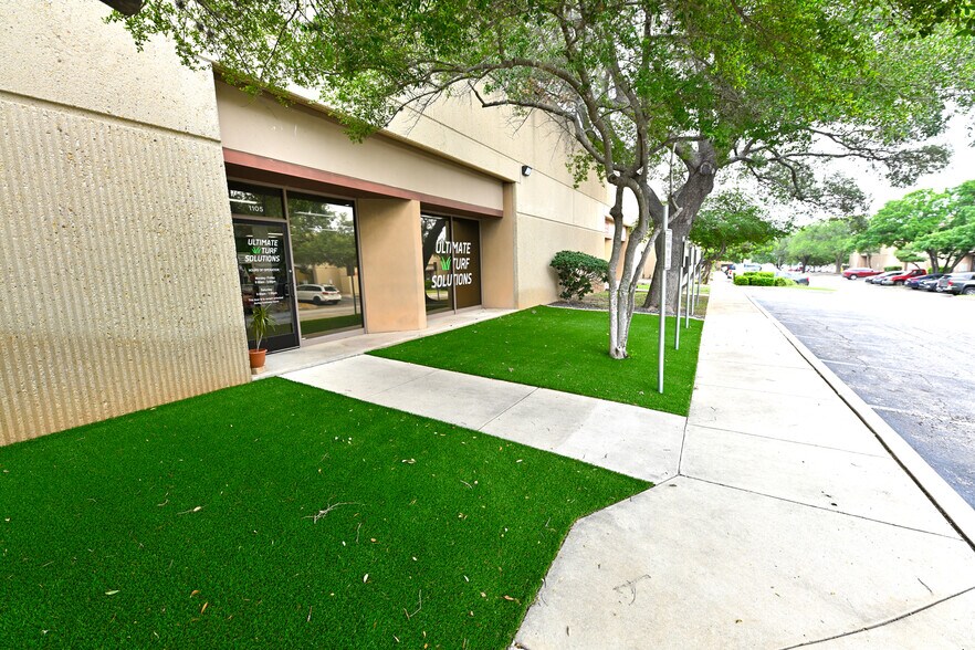 121 Interpark Blvd, San Antonio, TX à louer - Photo de l’immeuble – Image 3 sur 23