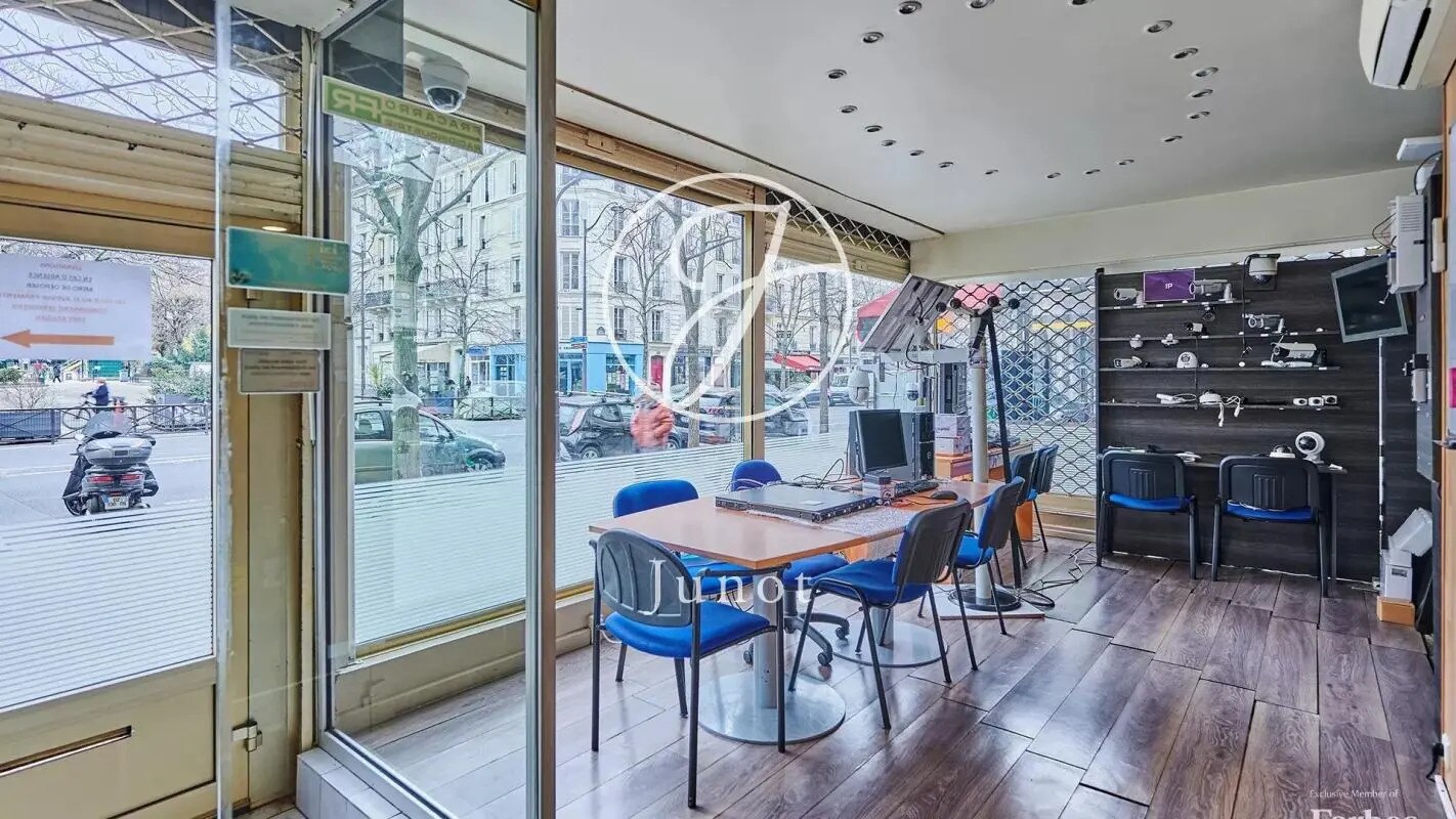 Local commercial dans Paris à vendre Photo intérieure– Image 1 sur 19