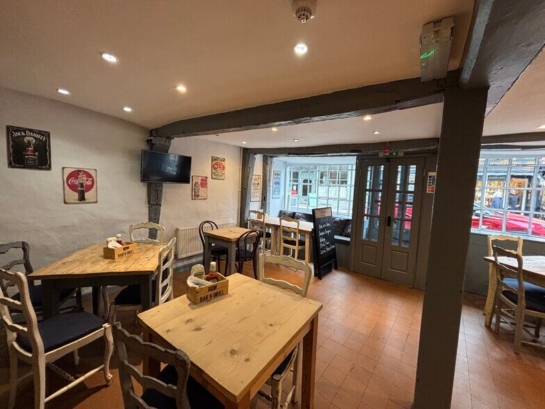 7 Sadler St, Wells à vendre - Photo de l’immeuble – Image 2 sur 9