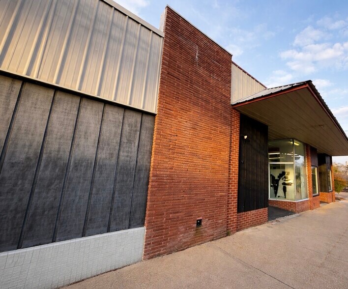 102-104 Main St, Mccomb, MS à vendre - Photo de l’immeuble – Image 3 sur 15