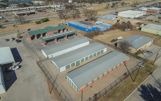 Plus de détails pour 1433 N Plaza Dr, Granbury, TX - Spécialisé à vendre