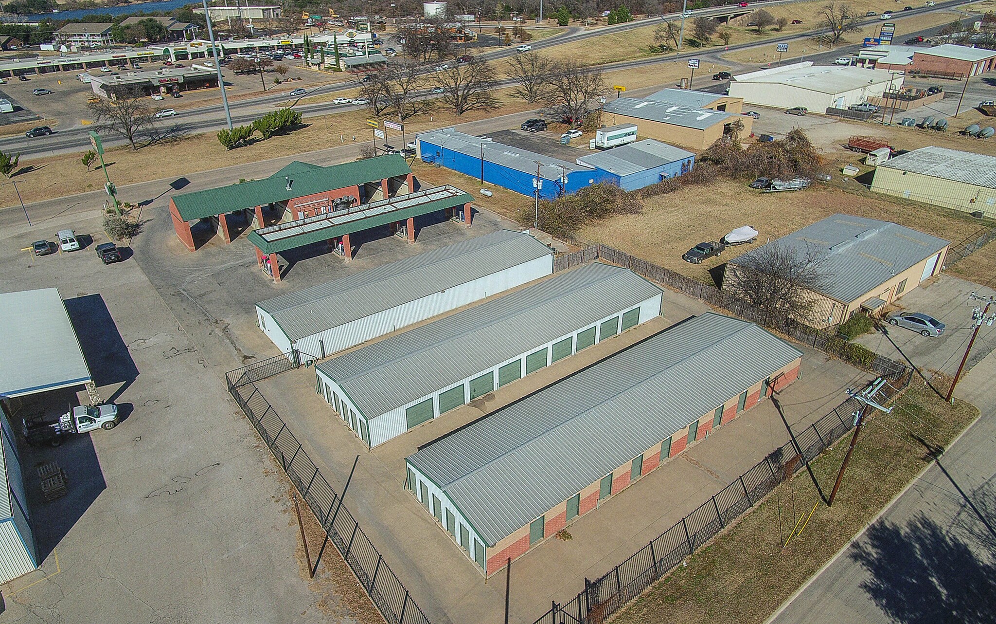 1433 N Plaza Dr, Granbury, TX à vendre Photo principale– Image 1 sur 18