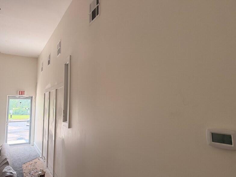 806 S Main St, Louisburg, NC à vendre - Photo de l’immeuble – Image 3 sur 5