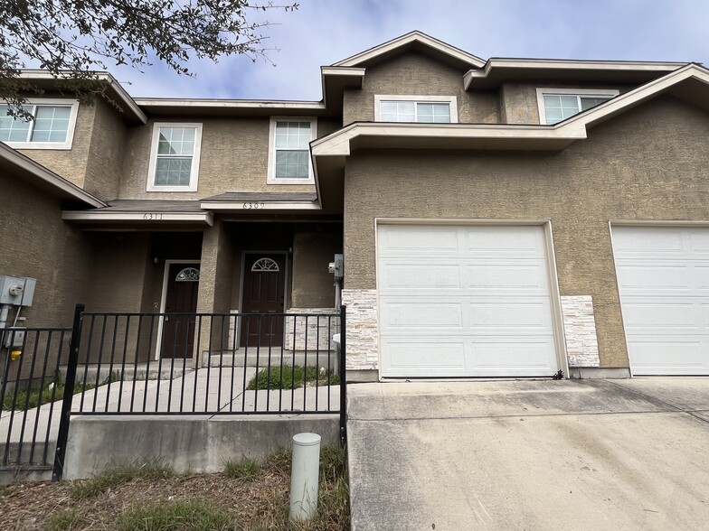 6309 Attucks Ln, San Antonio, TX à vendre - Photo principale – Image 1 sur 31