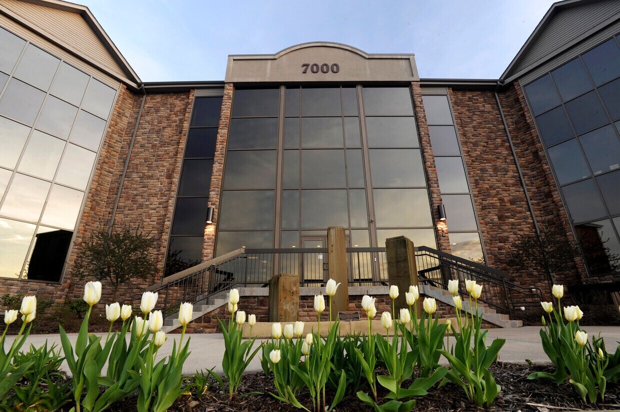 7000 Stonewood Dr, Wexford, PA à louer Photo principale– Image 1 sur 8