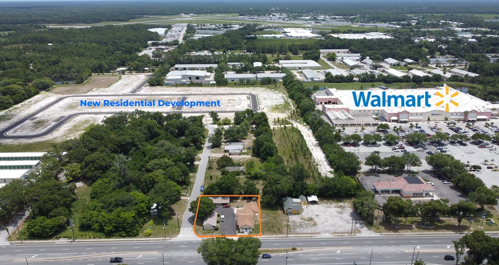 1757 N Woodland Blvd, Deland, FL à vendre - Aérien – Image 2 sur 19