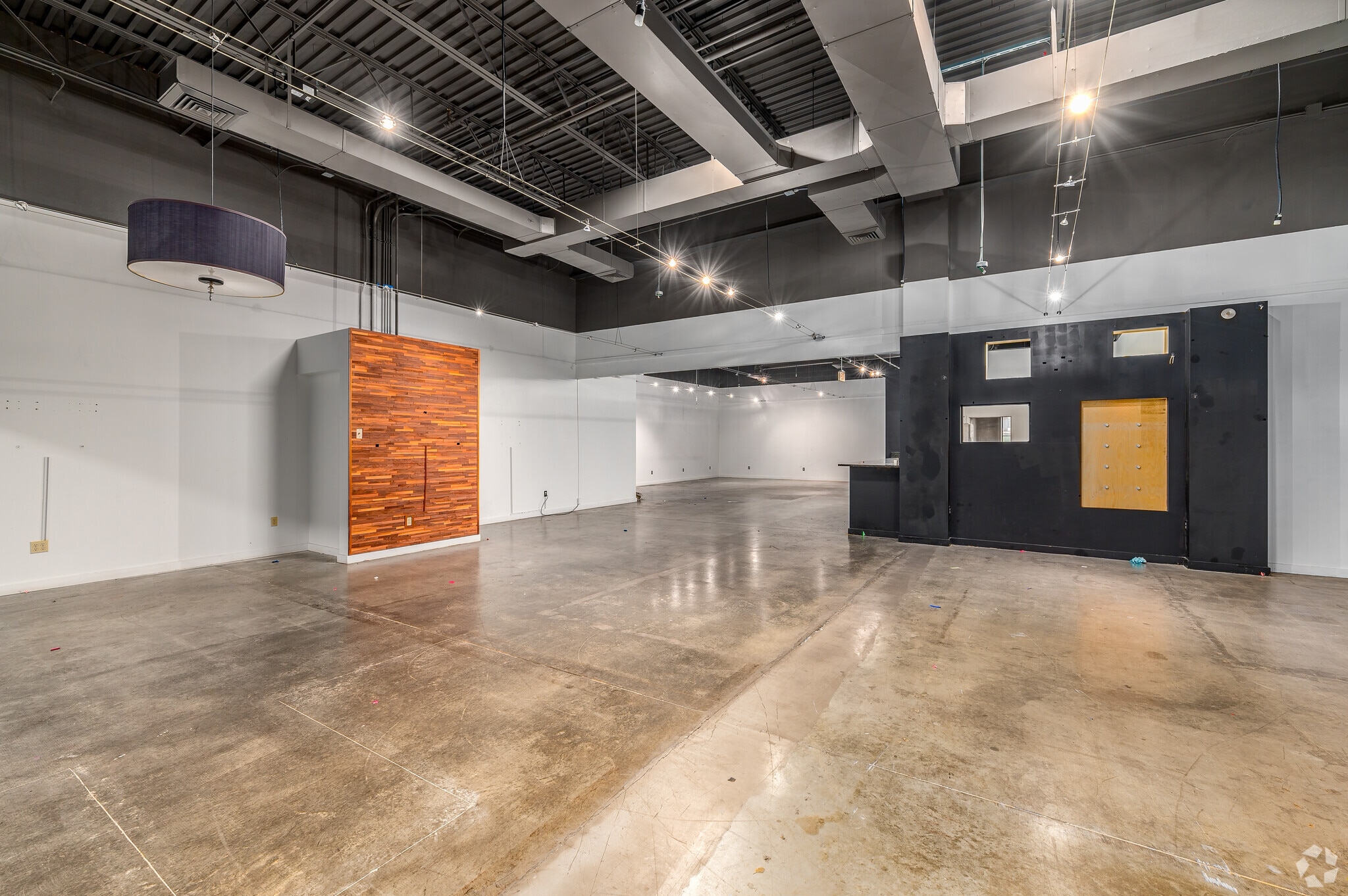 23533 Mercantile Rd, Beachwood, OH à louer Photo intérieure– Image 1 sur 5