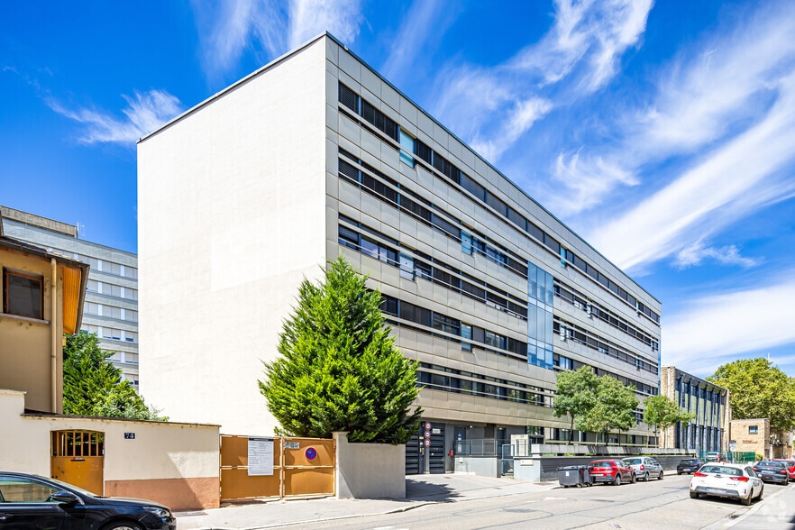 54 Rue Du Pensionnat, Lyon à louer - Photo de l’immeuble – Image 2 sur 3