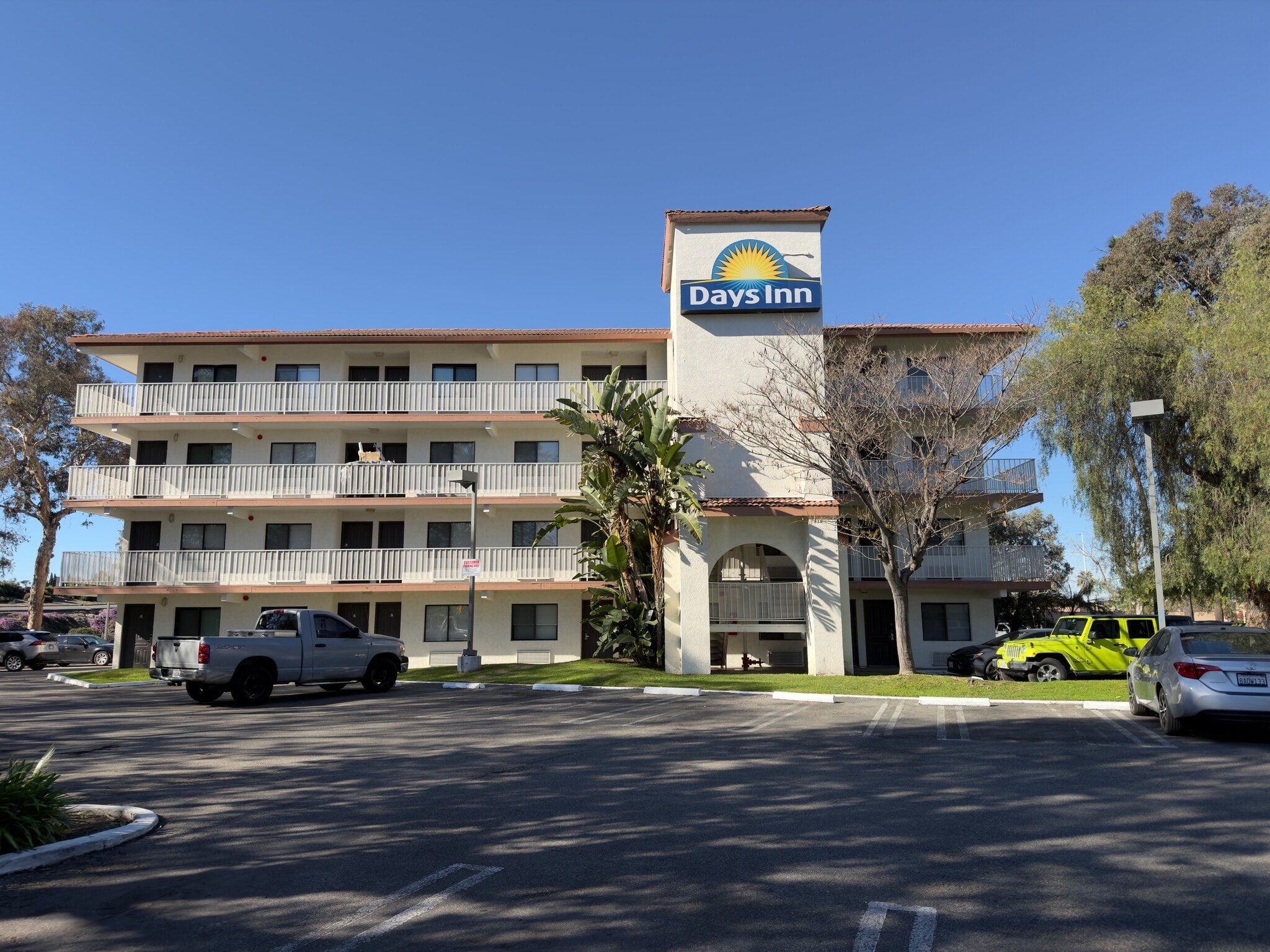 7121 Beach Blvd, Buena Park, CA à vendre Photo principale– Image 1 sur 8