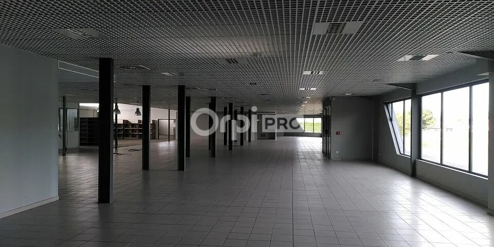 Local commercial dans Lons à vendre - Photo de l’immeuble – Image 3 sur 10