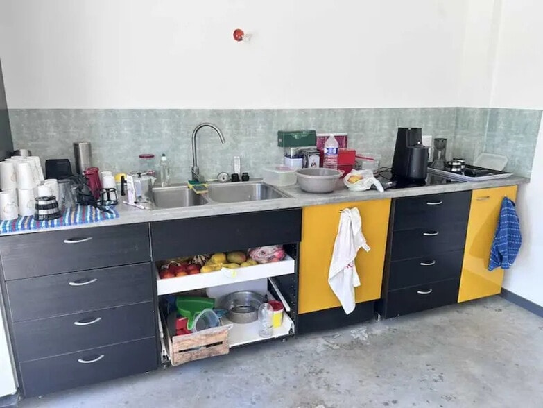 Local d’activités dans Châtillon-sur-Chalaronne à louer - Photo intérieure – Image 3 sur 10
