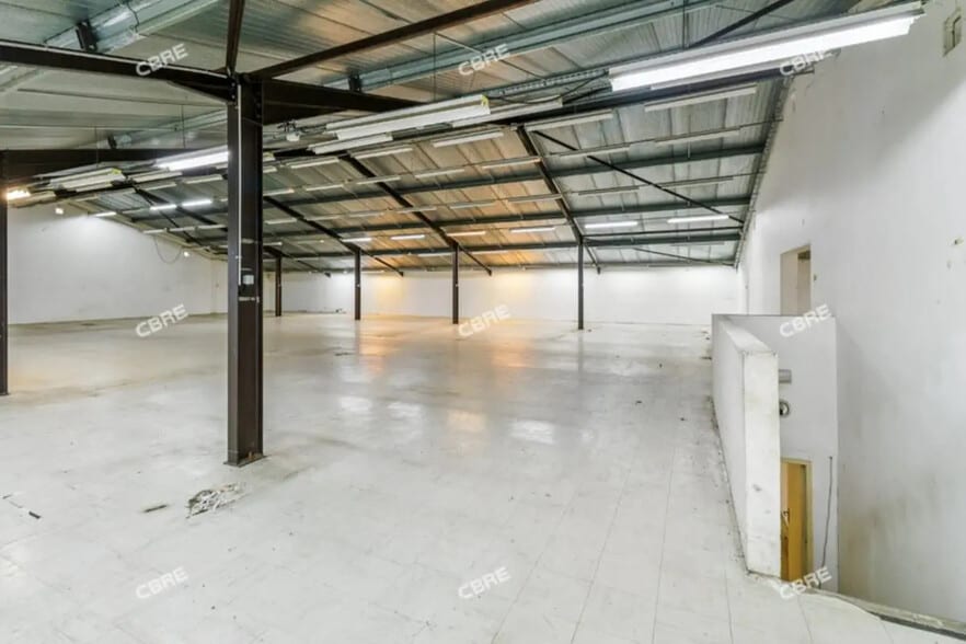 Local d'activités dans Septeuil à vendre - Photo intérieure – Image 3 sur 10