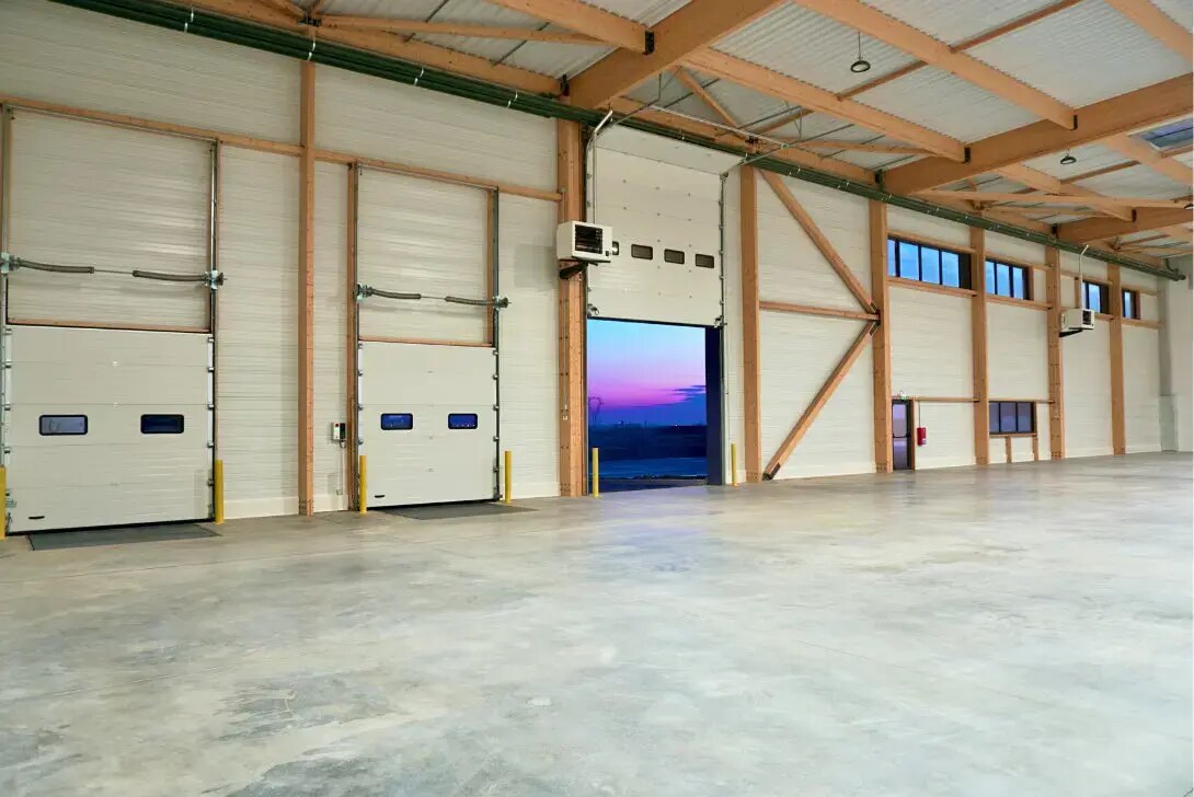 Industriel/Logistique dans Louvres à louer Photo intérieure– Image 1 sur 9