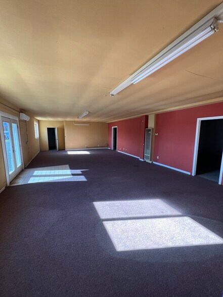 3000 N State St, Ukiah, CA à louer - Photo intérieure – Image 3 sur 7