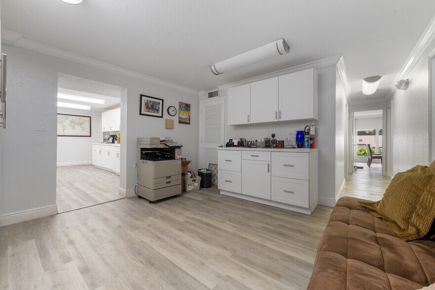 16155 W 117th Ave, Miami, FL à vendre - Photo de l’immeuble – Image 3 sur 18