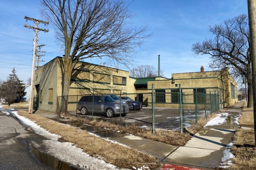 2701-2731 Jerome St, Detroit, MI à vendre - Photo de l’immeuble – Image 3 sur 4