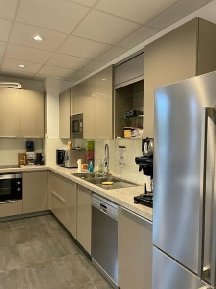 7 Rue Pierre Hadot, Reims à louer - Photo intérieure – Image 3 sur 9