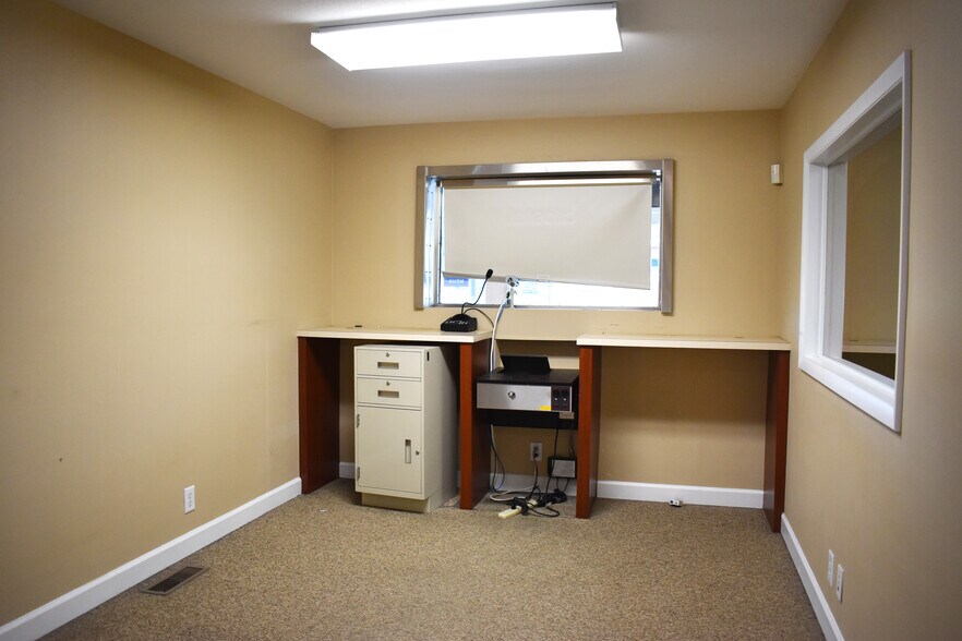 256 Hospital St, Mocksville, NC à louer - Photo de l’immeuble – Image 3 sur 14